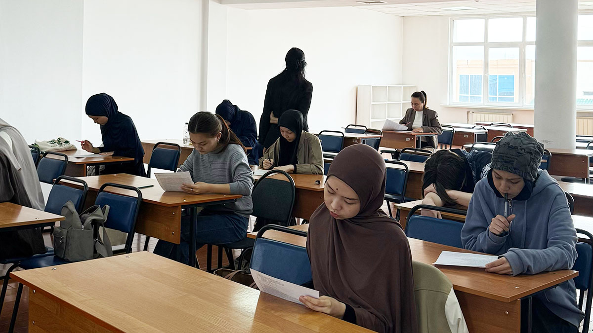 Нұр-Мүбарак университетінде ағылшын тілінен олимпиада басталды