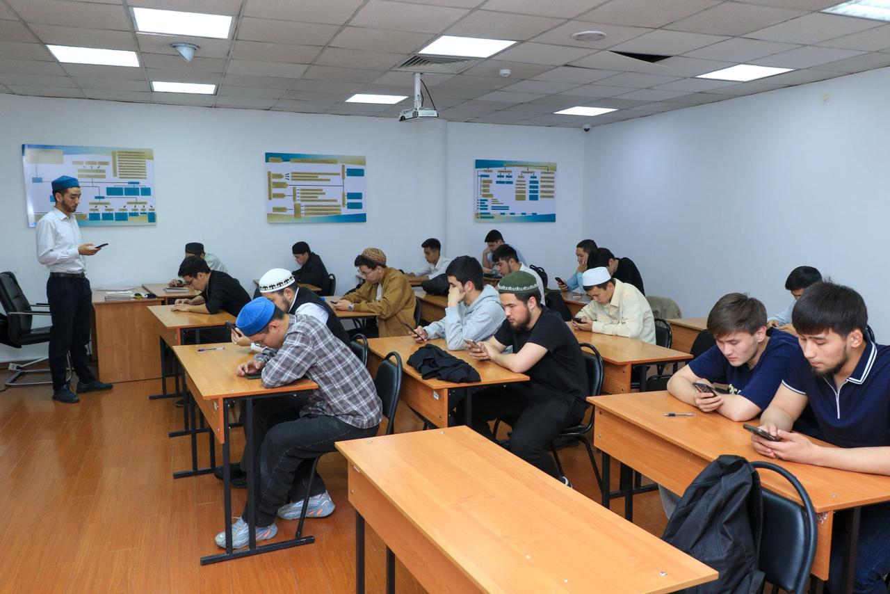 «Қазақ ойшылдары» апталығы: Студенттер арасында білім бәсекесі өтті